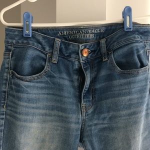A&E Jeans: Hi-Rise Jegging